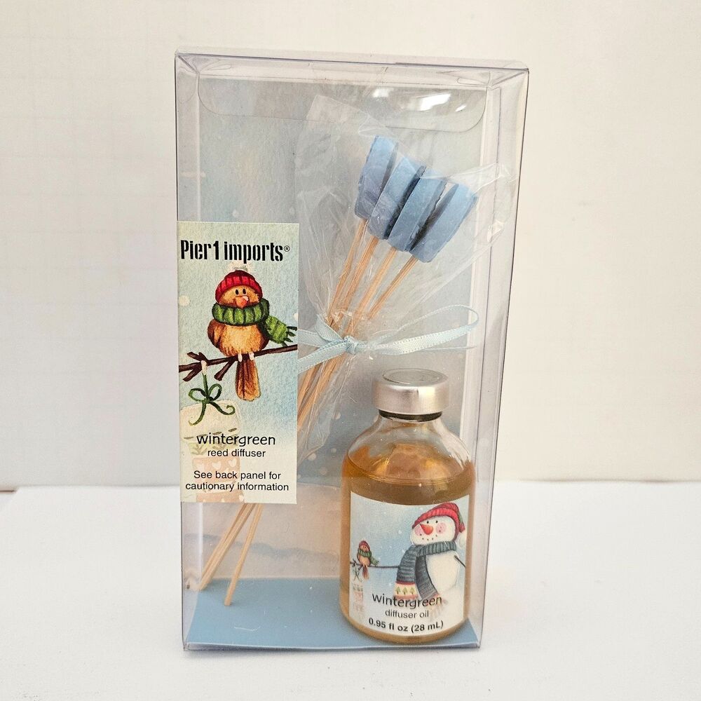 Pier I Imports Wintergreen Mini Reed Diffuser 0.95 oz  Oil with 4 Reeds NOS
